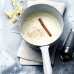 Witte-chocoladelikeur met nootmuskaat